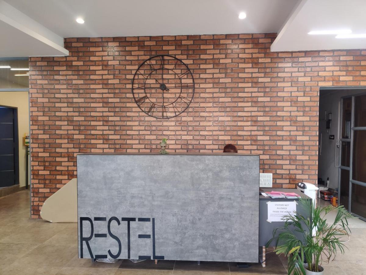 Restel Studio Flats Haïdarabad Extérieur photo